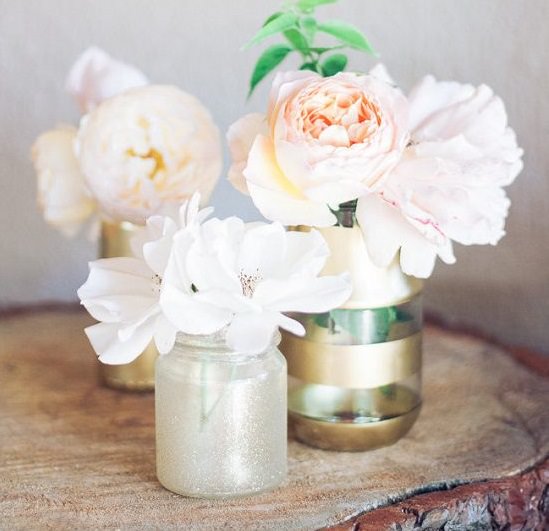 14 Diy Gold Painted Vases For An Elegant Decoration Hello Lidy